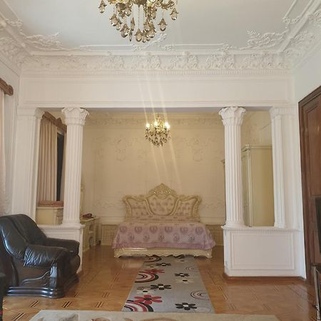 Hotel Royal Кутаїсі Екстер'єр фото