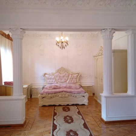 Hotel Royal Кутаїсі Екстер'єр фото