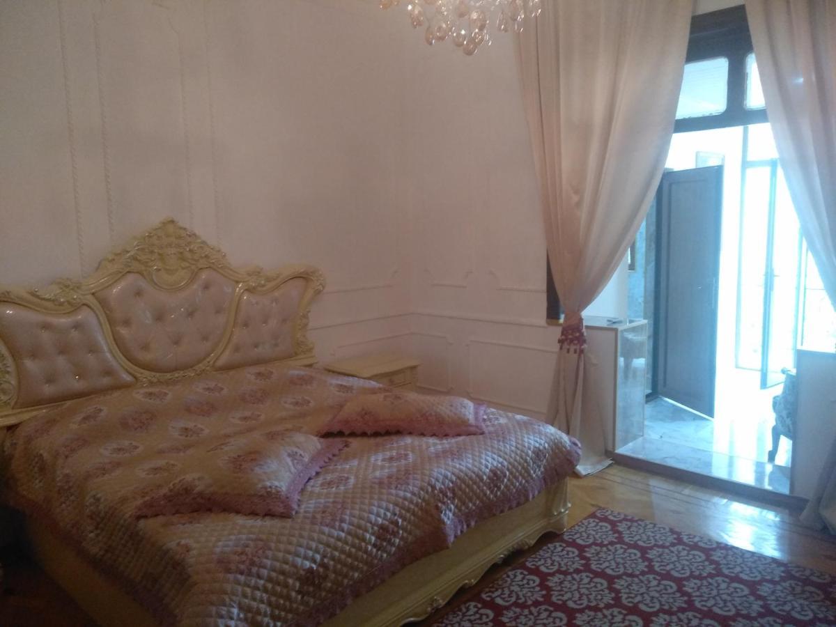 Hotel Royal Кутаїсі Екстер'єр фото