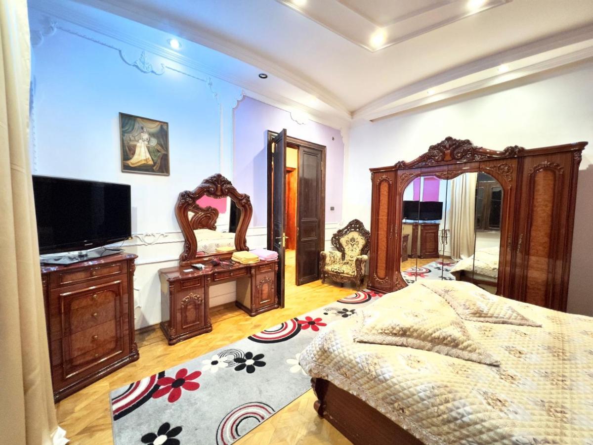 Hotel Royal Кутаїсі Екстер'єр фото