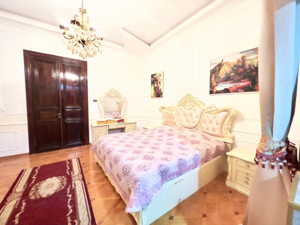 Hotel Royal Кутаїсі Екстер'єр фото