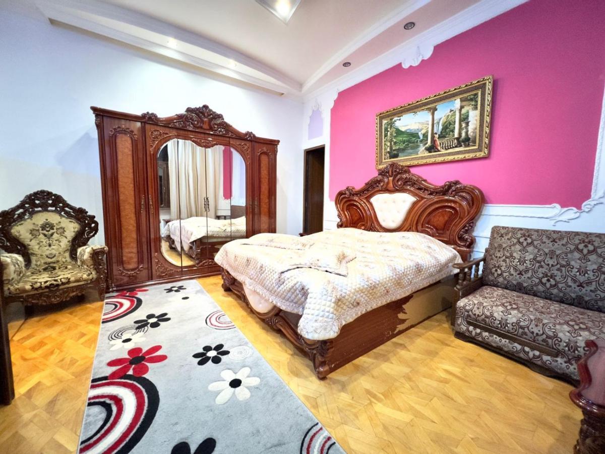 Hotel Royal Кутаїсі Екстер'єр фото
