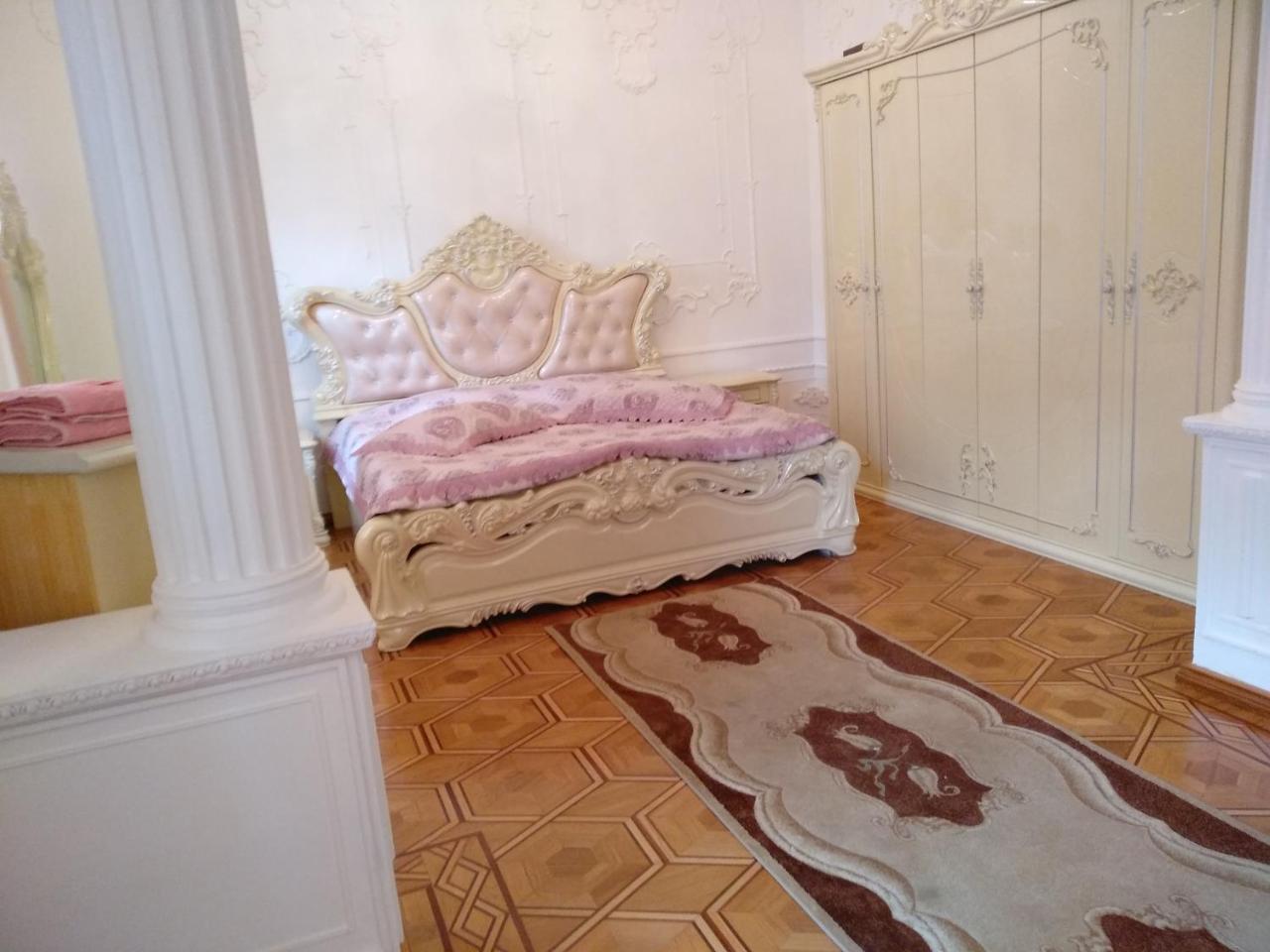 Hotel Royal Кутаїсі Екстер'єр фото