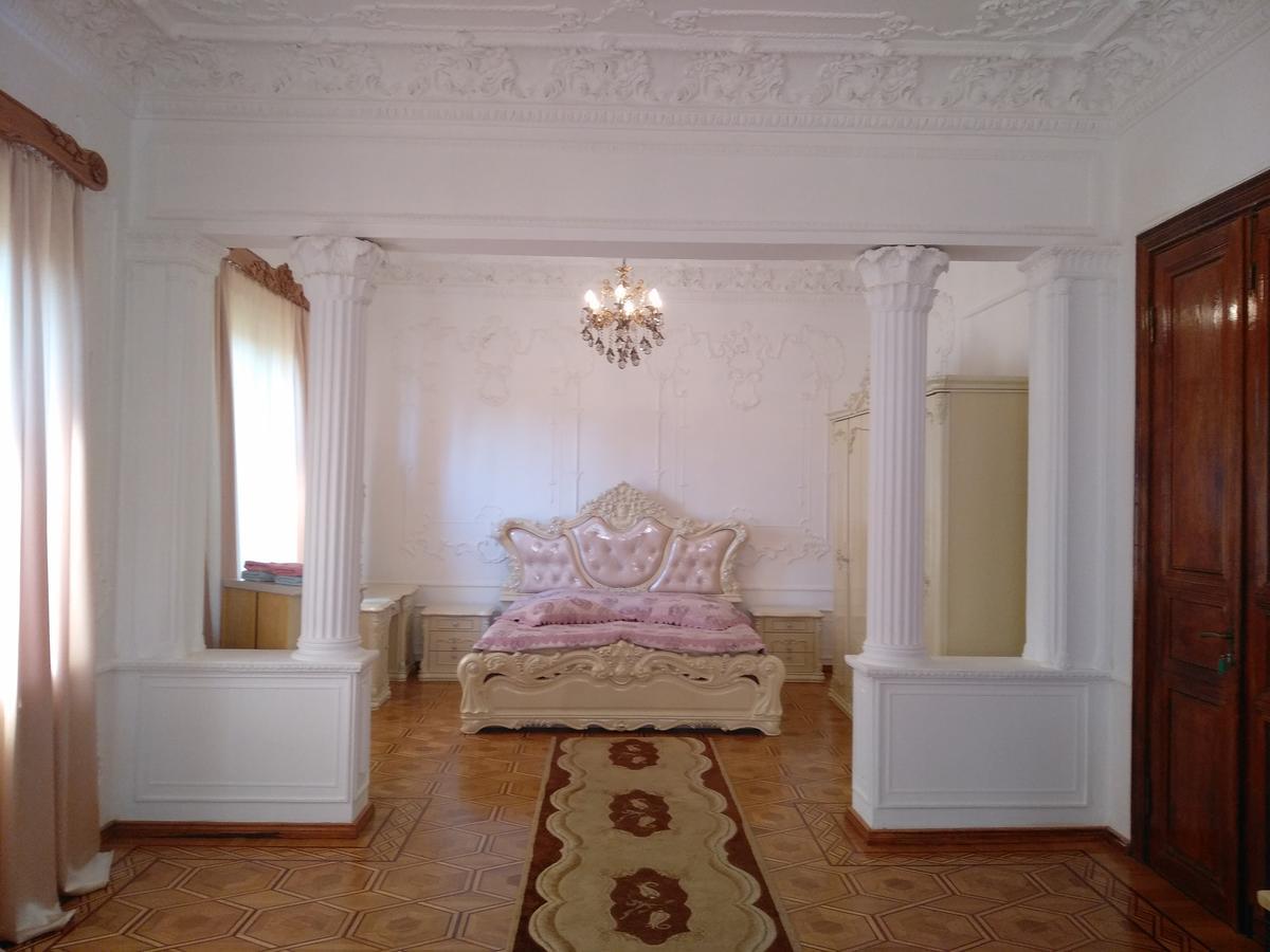 Hotel Royal Кутаїсі Екстер'єр фото