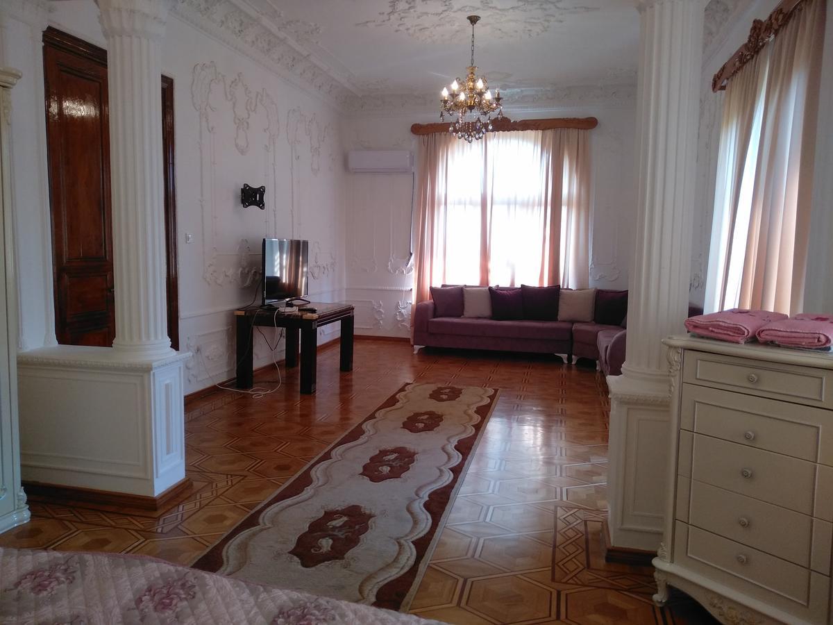 Hotel Royal Кутаїсі Екстер'єр фото